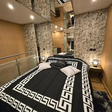 Romantique شقة *